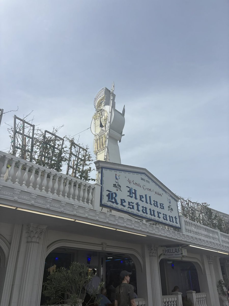 Diane Bee tweet media