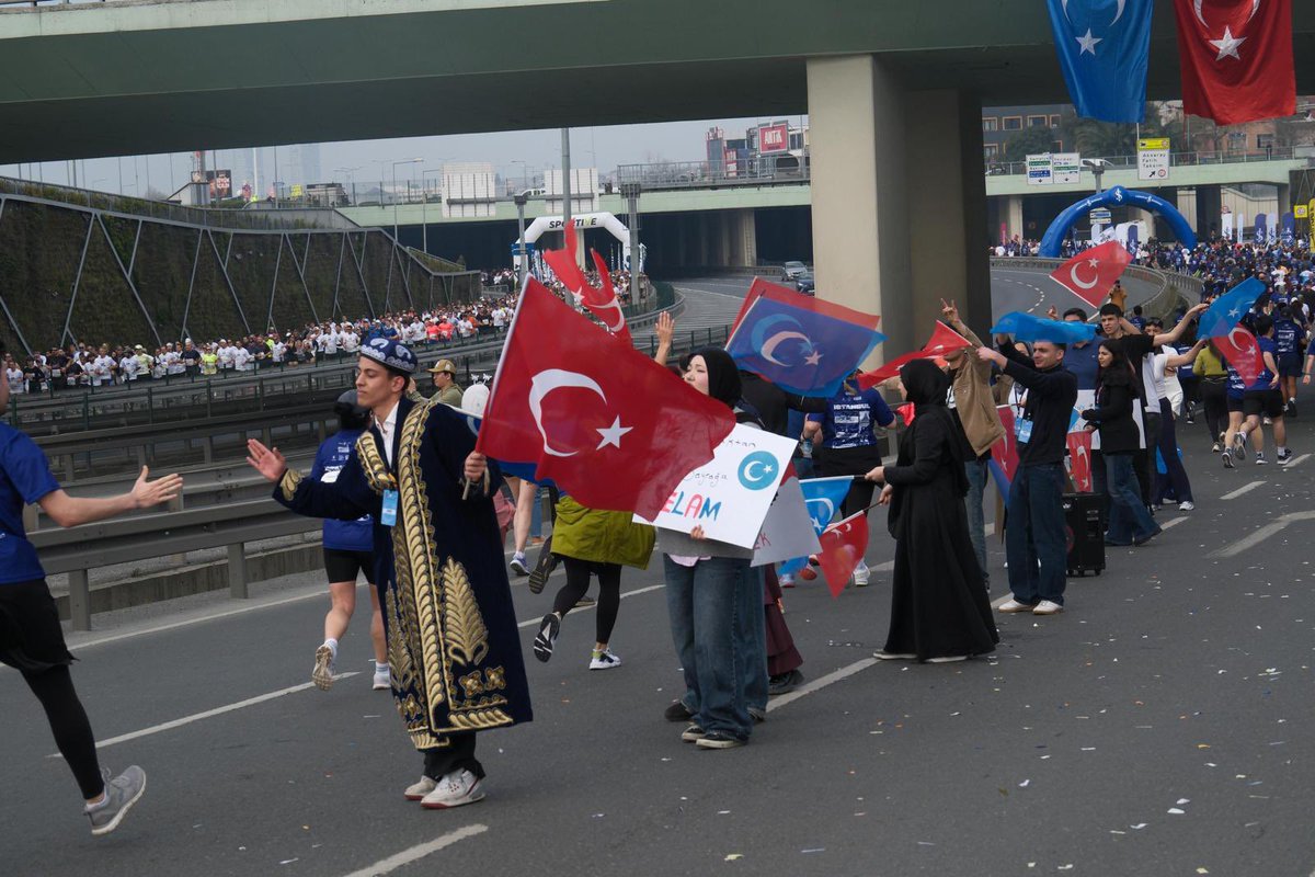 Doğu Türkistan Vakfı tweet media