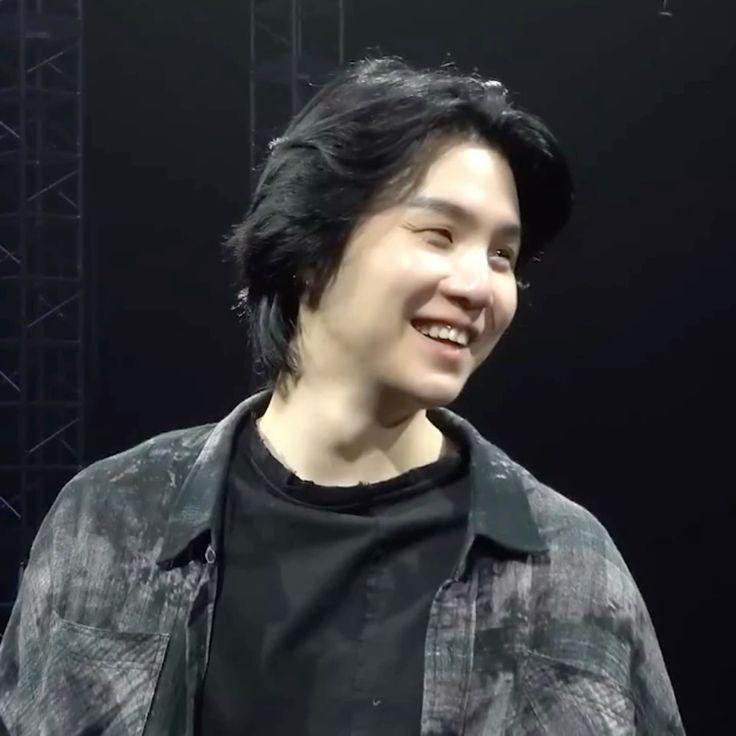 daily yoongi teef tweet media