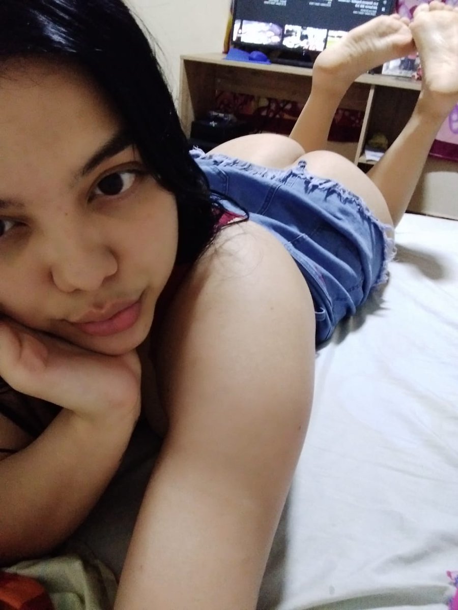 Prettyasszhandra tweet media