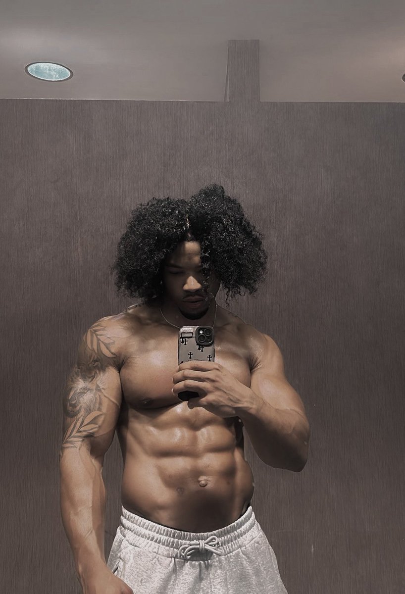 MrBxndit's tweet photo. •Trae Alexander Baynes•
College Student
Onlyfans creator
6'4
Honestly a slut

♻️&amp;❤️ https://t.co/wHgXeyP5EK