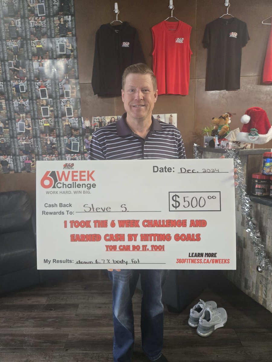 360FitnessSP's tweet image. 🌟 Congrats to Steve S.! 🎉 He smashed his #6WeekChallenge at #360Fitness: ✨ Cut 6.7% body fat ✨ Boosted strength &amp;amp; mobility ✨ Won $500 for achieving his goals!
Steve's journey is truly inspiring! 🏆
Ready for your own transformation? ➡️ 360fitness.ca/6weeks