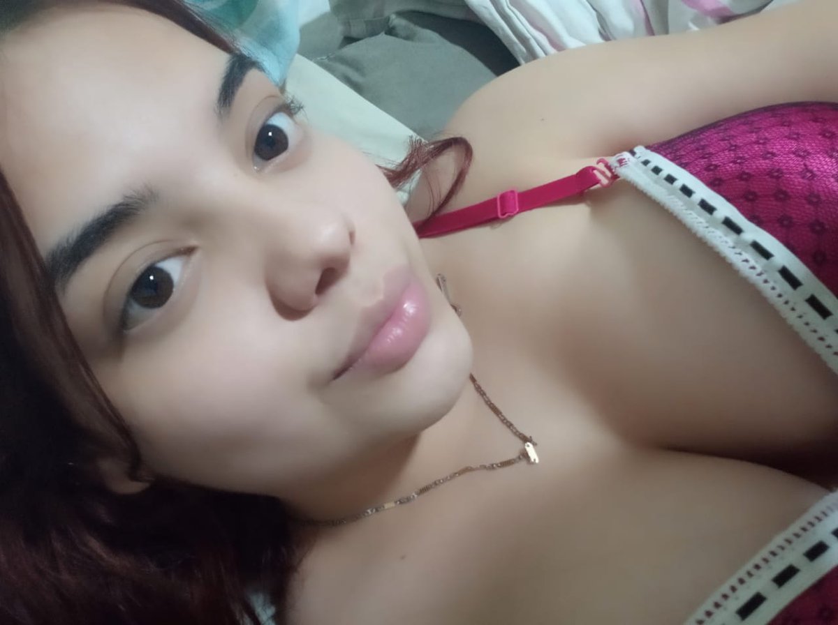 Prettyasszhandra tweet media