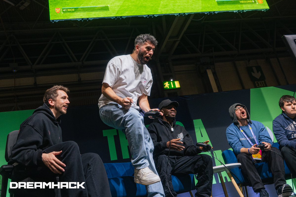 dez.ziau tweet media