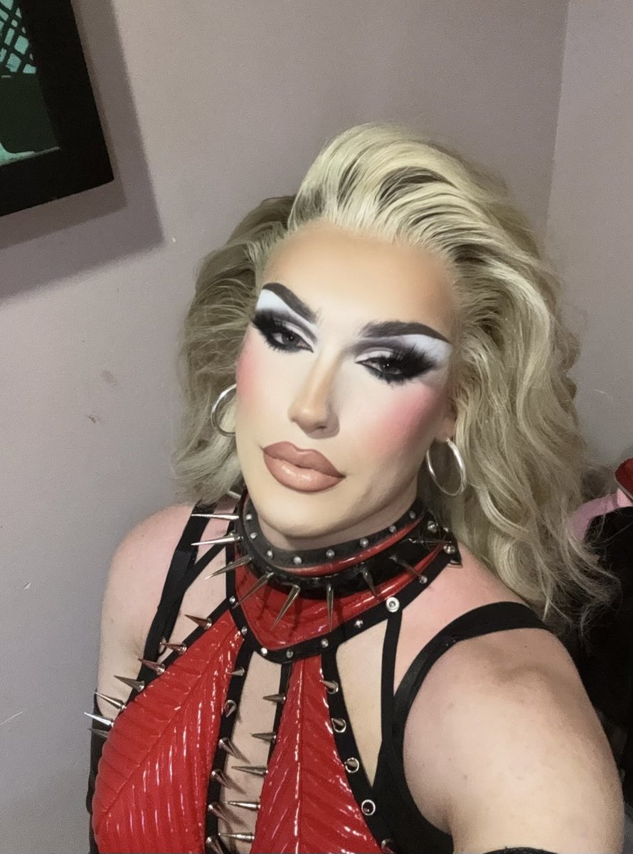 Plane Jane tweet media