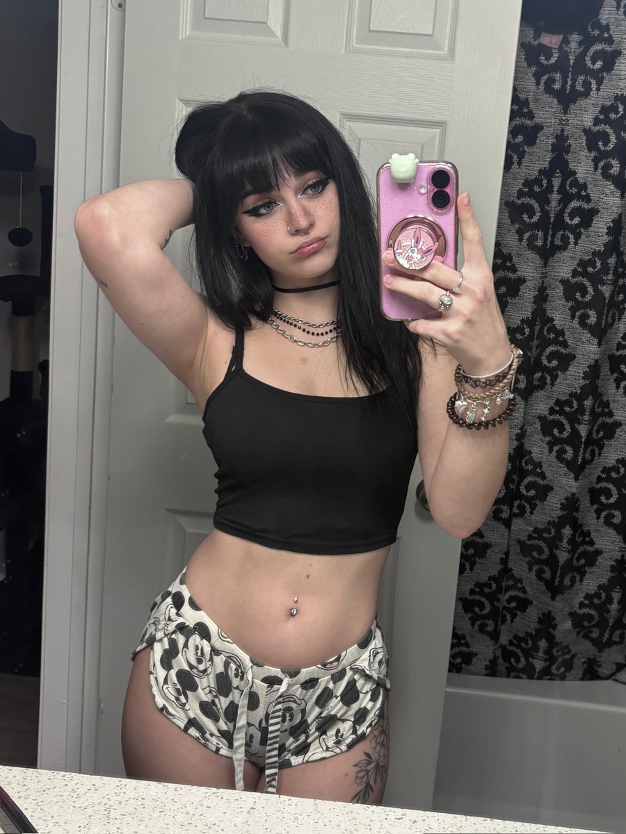 Stella Blaze tweet media