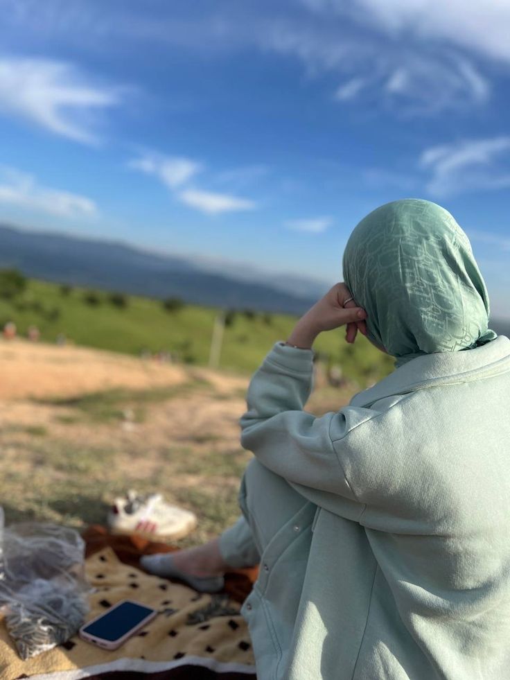 JuniorHoor's tweet photo. کسی نے پوچھا تو ہنس کر کہا ہمیں کیا غم
جو اس نے پوچھا تو روئے کہ "ہاں" مسلط ہے https://t.co/4cdYkD8PTp