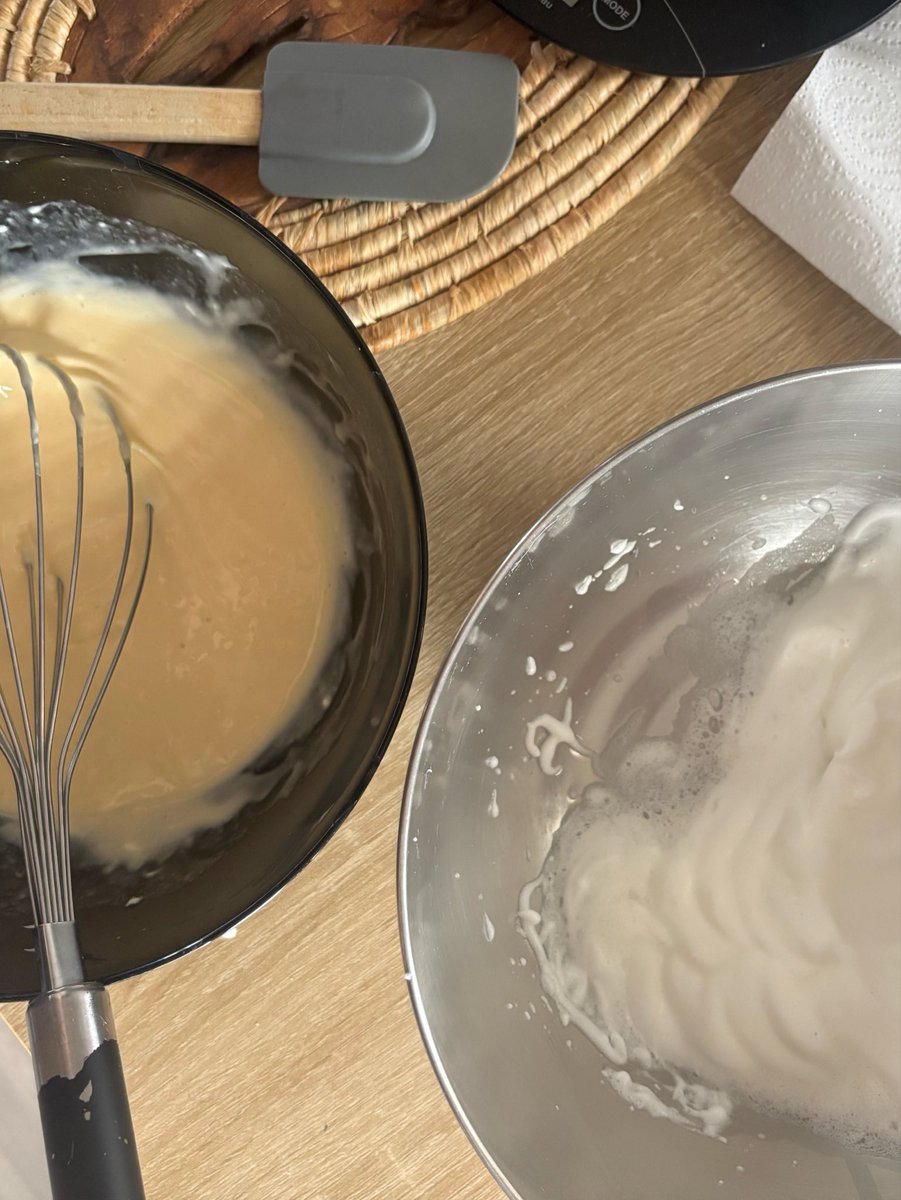 laura__cdn's tweet photo. Made some tiramisu <3 https://t.co/mhPs9Tb5bI