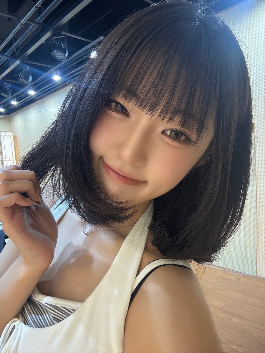 Yel 𝕏 update 😎🫶 260419 You can erase objects with your head