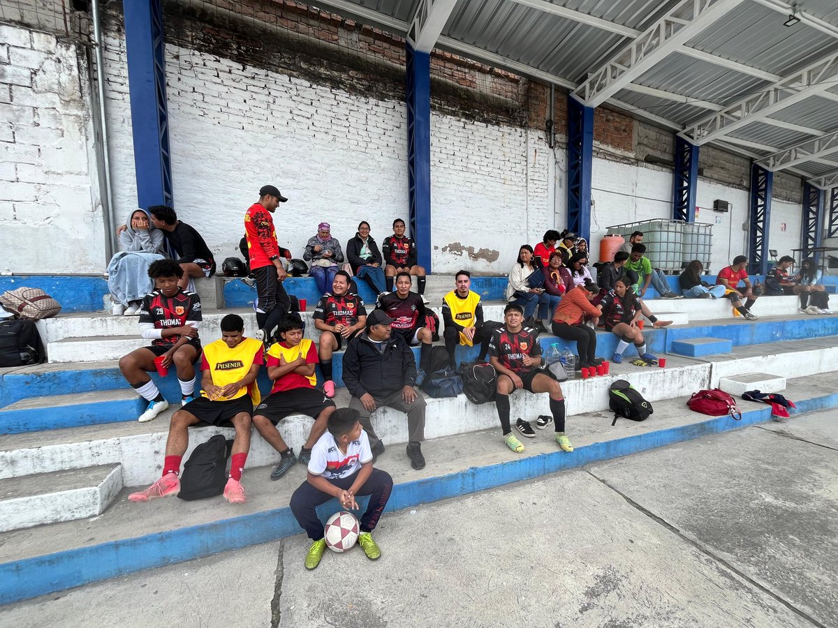 Club_SD_Thomas's tweet image. #Quito
#Ecuador 
PRETEMPORADA • PARTIDO 5
RESULTADO PARCIAL PRIMER TIEMPO 
🦁 𝗧𝗛𝗢𝗠𝗔𝗦 4 - 3 ONCE QUITO 

2026 CARGANDO 🪫 
#Fútbol #Soccer #Auspicio #Publicidad 
𝗟𝗜𝗚𝗔 𝗗𝗘𝗣𝗢𝗥𝗧𝗜𝗩𝗔 𝗕𝗔𝗥𝗥𝗜𝗔𝗟 𝗖𝗢𝗧𝗢𝗖𝗢𝗟𝗟𝗔𝗢 ⚽