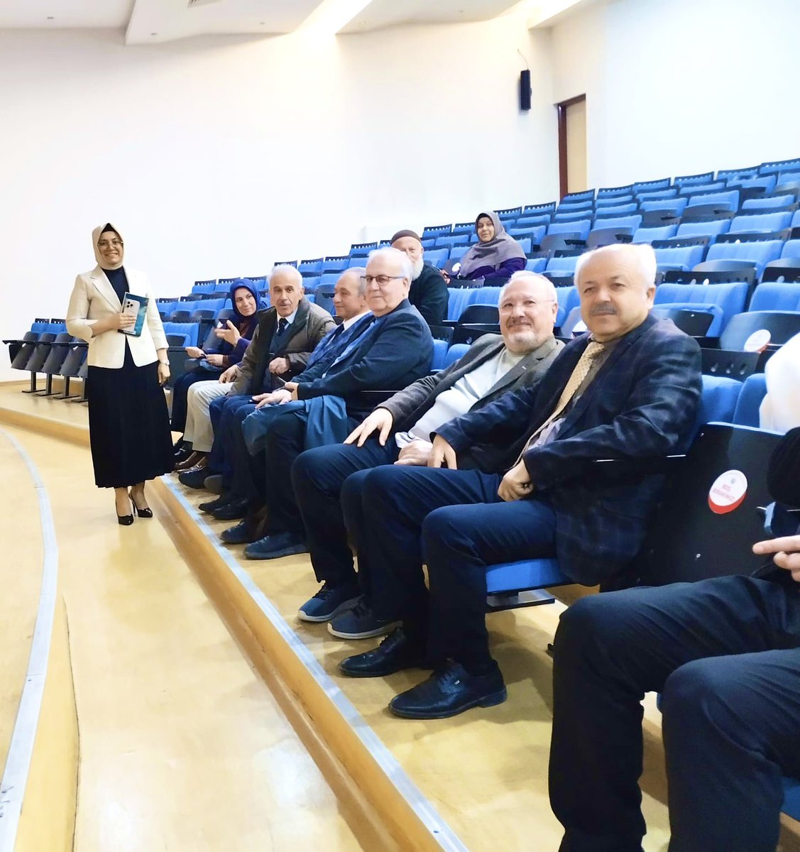 Gülşen Gazel tweet media