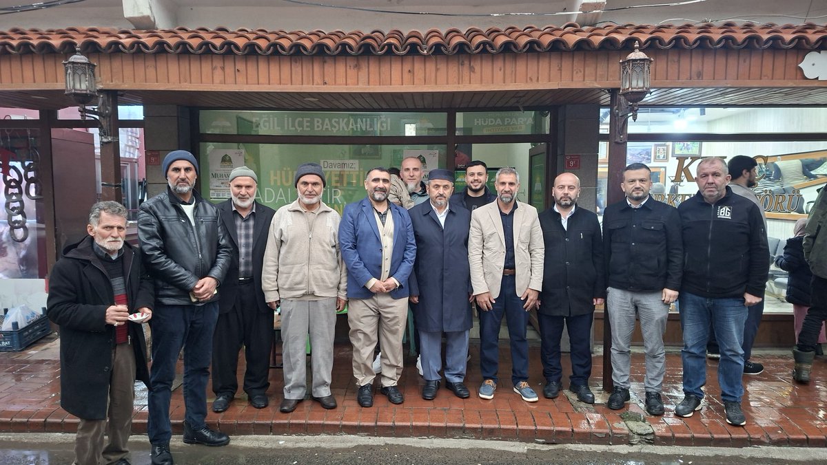 Samsun İl Başkanımız sn Kenan Çil, il teşkilatı ve Eski Eğil ilçe başkanımız sn Ali Durgunsu, #MevlidiNebi etkinliği için geldikleri Diyarbakır'da Eğil ilçe binamızda ziyaret ettiler.Misafirlerimizi ilçe başkanımız Zeki Yıldırım ve üyelerimiz karşıladı.
<a href="/HudaPar21/">HÜDA PAR Diyarbakır</a>