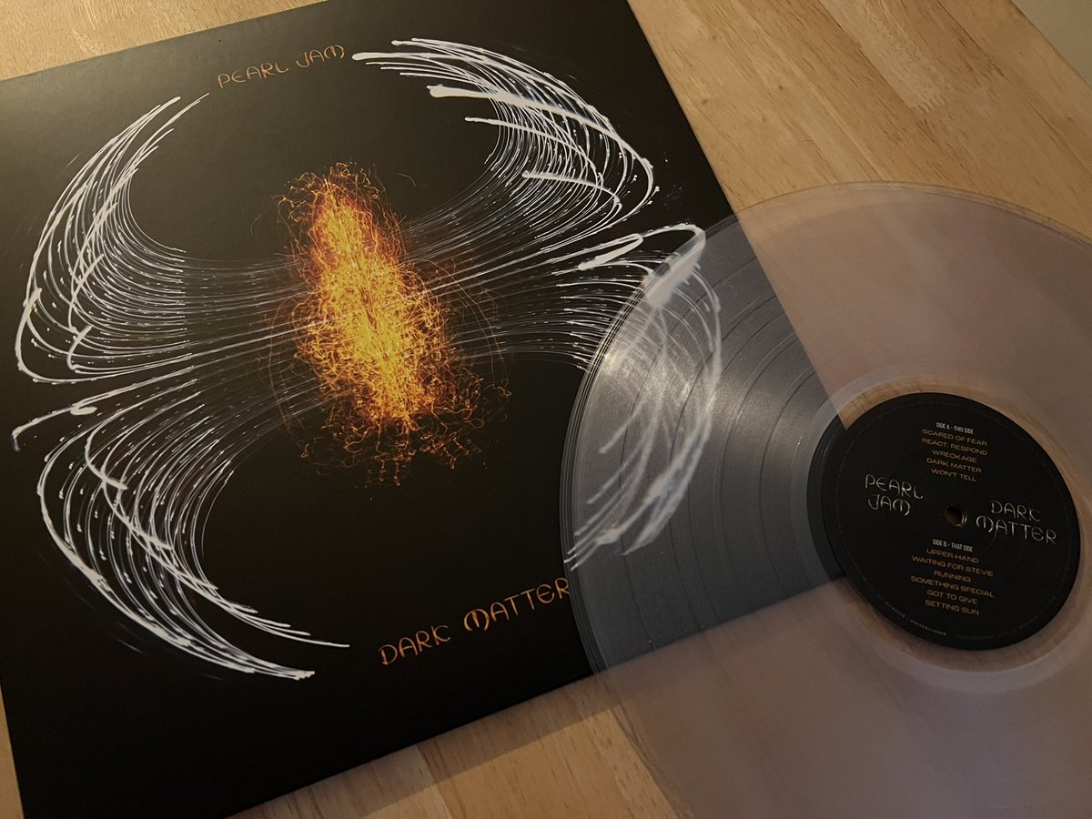 3wefnet's tweet photo. Se cumplen dos años de la publicación del último álbum de @PearlJam, Dark Matter.
¿Qué tema del album te pondrías para esta tarde/noche? https://t.co/BesUrJDGUw