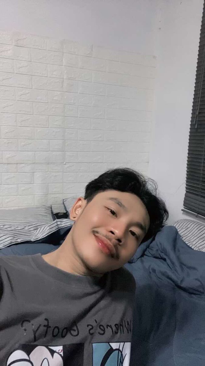 หล่อเลย กระเทยบอก🧸 tweet media