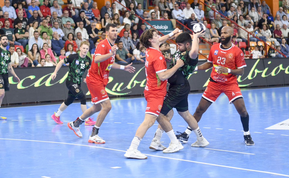 Bada Huesca tweet media