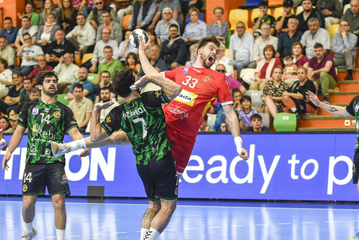 Bada Huesca tweet media