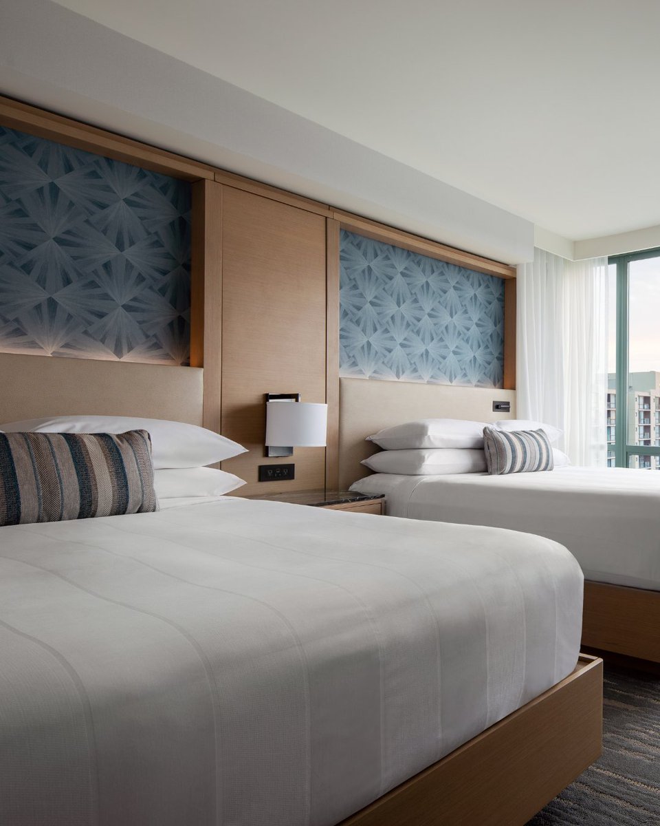 Vancouver Airport Marriott tweet media
