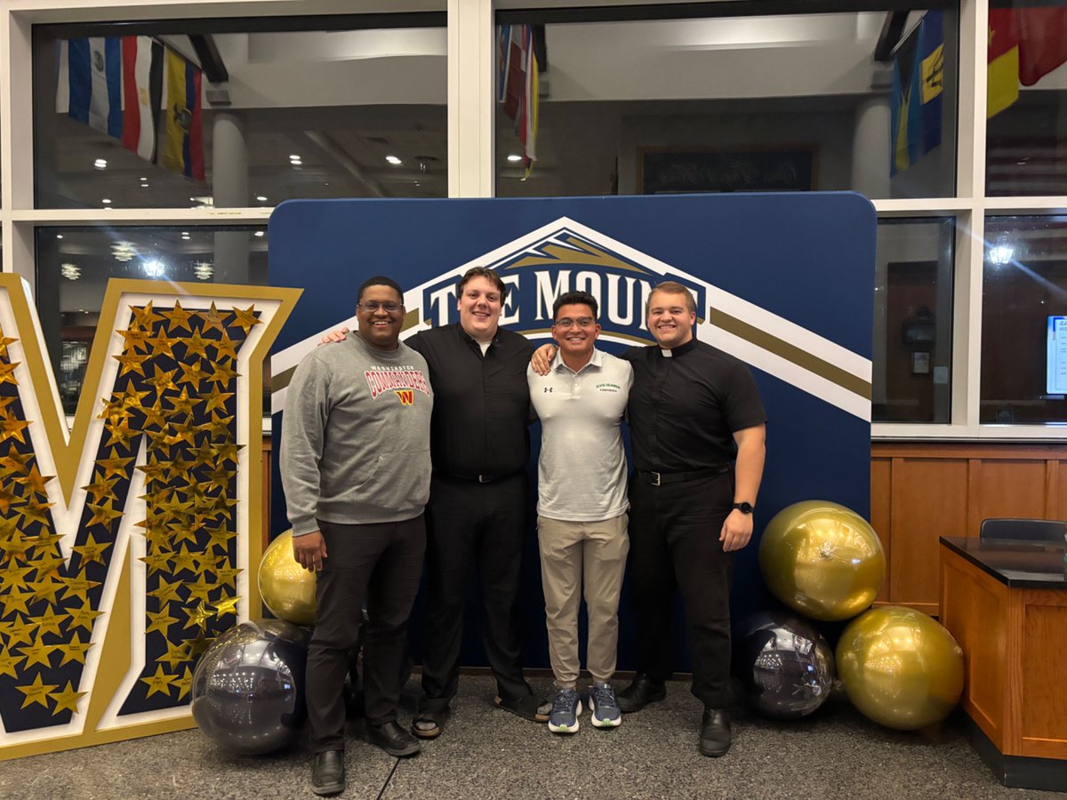 CoachKMarks's tweet photo. Just finished an amazing recruiting trip to the Northeast. I was able to catch up with some notable AMU Football alumni and meet some Future Gyrene’s as well! 

#GyreneNation #AveMaria https://t.co/RSPBTIeLl2