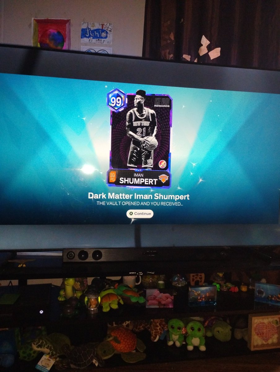 hill56594's tweet photo. @NBA2KMyTEAM nice I want Malone so bad. https://t.co/vLn4gi8opS
