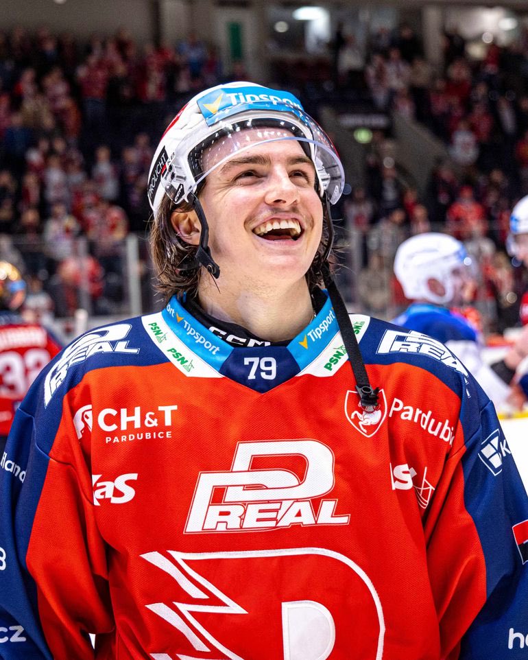 Petr Musil tweet media