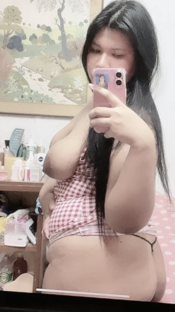 🌺 tweet media