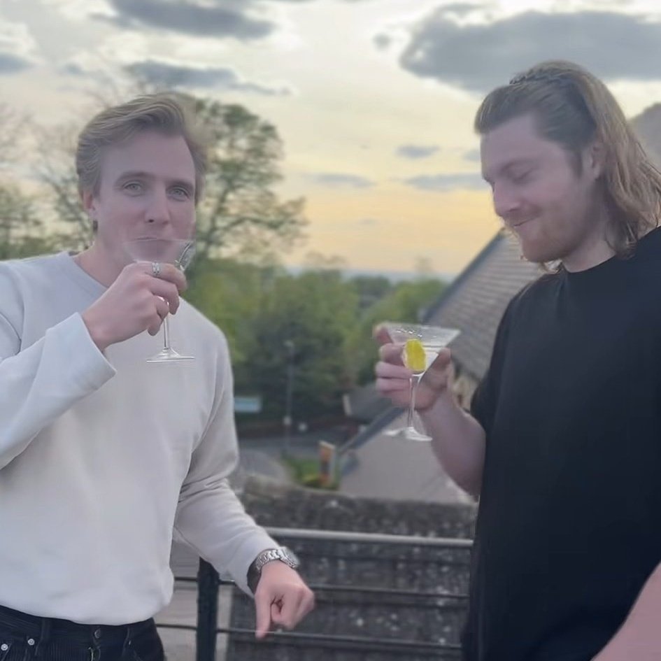 has henry ashton been cast as james bond today? tweet media