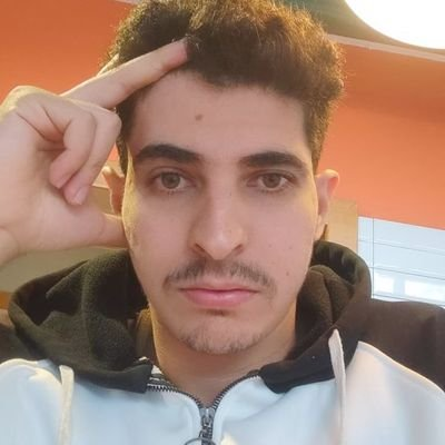 راندي اورتن tweet media