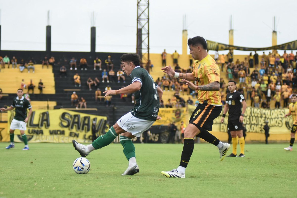 ElShowdeFerro's tweet image. 《#Mitre 0 vs #Ferro 0》

34'PT. Kabalín a colocar. Casi.

#JuegaFerro