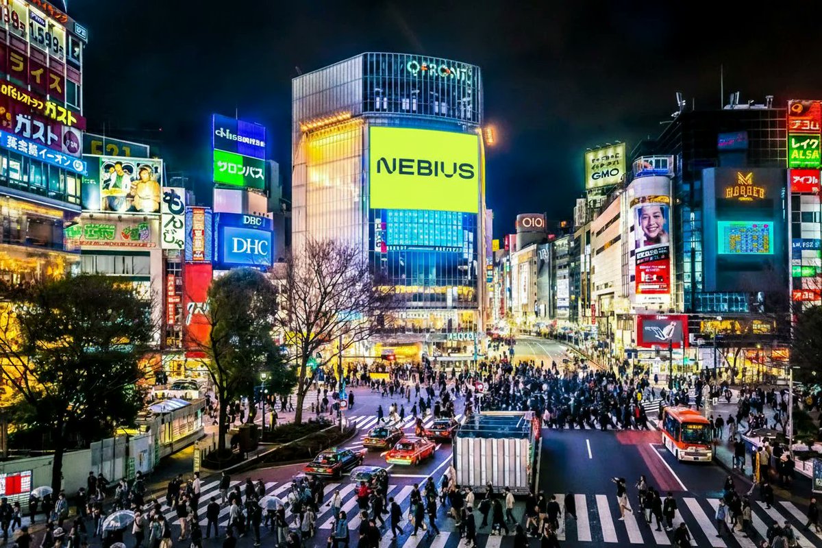 Traveler tweet media