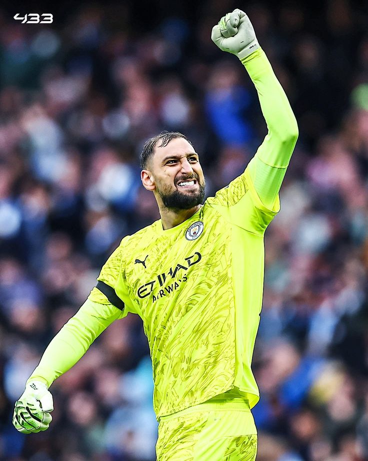 EmmanuelSo71119's tweet photo. I swear, this man deserves a million apologies from you man city fans
#cityzen #mancity https://t.co/ZkaSwm6OLE
