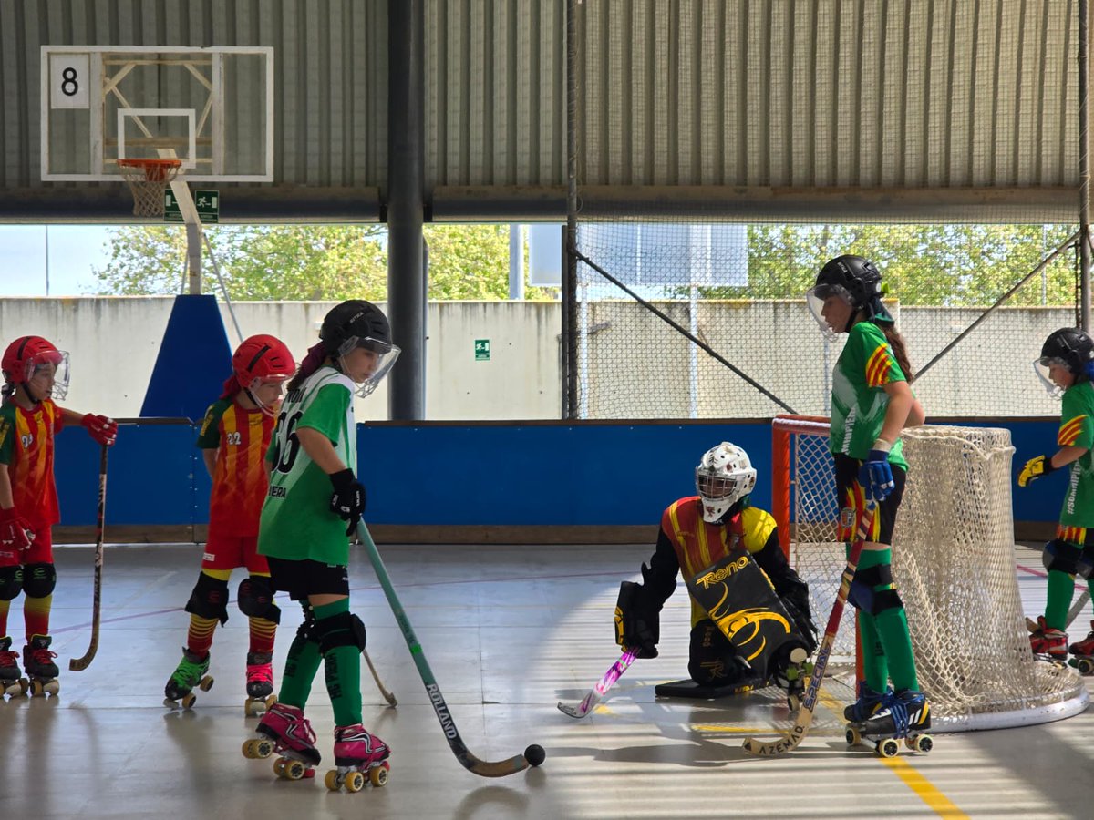 HCPiera's tweet photo. 🇳🇬🇳🇬Imatges del partit del nostre equip Aleví a la pista del CP Cubelles!!🇳🇬🇳🇬
#somhipiera👏🏻👏🏻 https://t.co/96Lj37DiyN