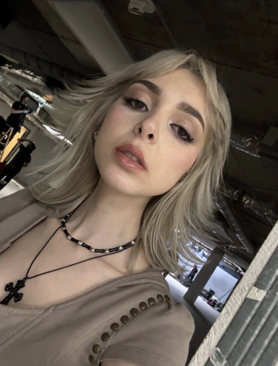 sophie powers tweet media