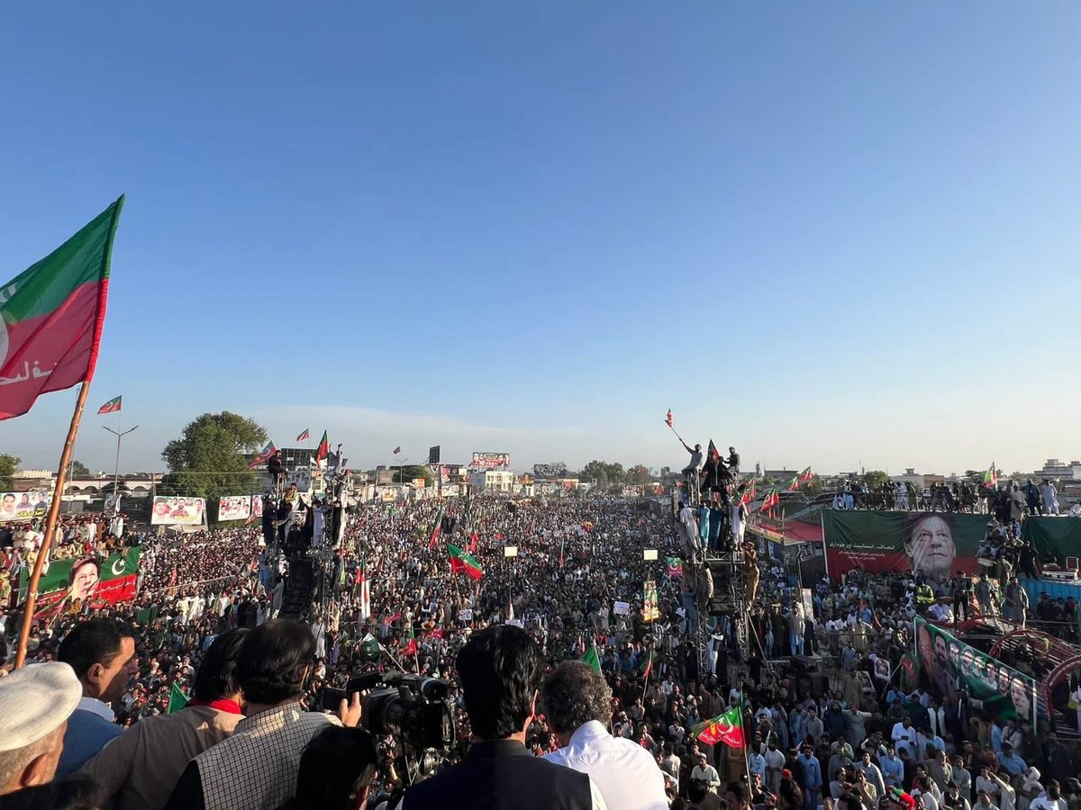 Visuals of Protest in Mardan...Large number of people have showed-up in soladiraty and immense Love with Imran Khan...
#imrankhan
#mardan 
#سہیل_آفریدی_احتجاجی_کال_دو