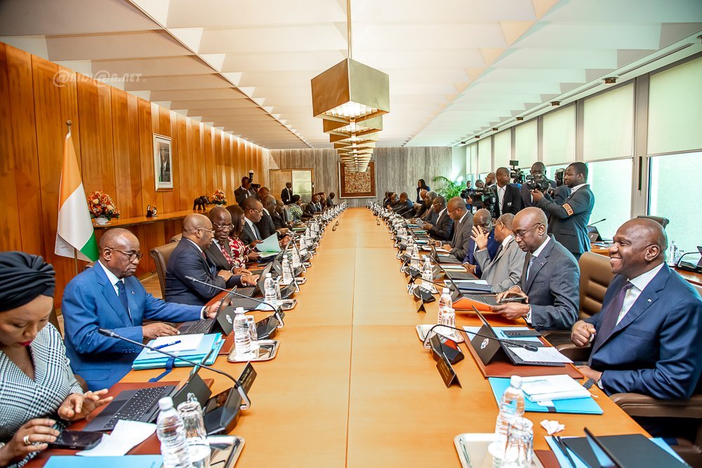 La Côte d’Ivoire adopte un décret créant un fonds souverain chargé de gérer et développer les actifs de l’État, financer les projets d’infrastructures et de développement économique, et soutenir l’économie nationale en cas de crises internationales. 
 #développement