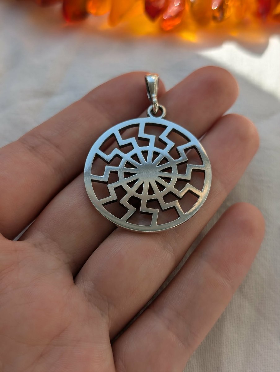 Forest_Mother tweet media