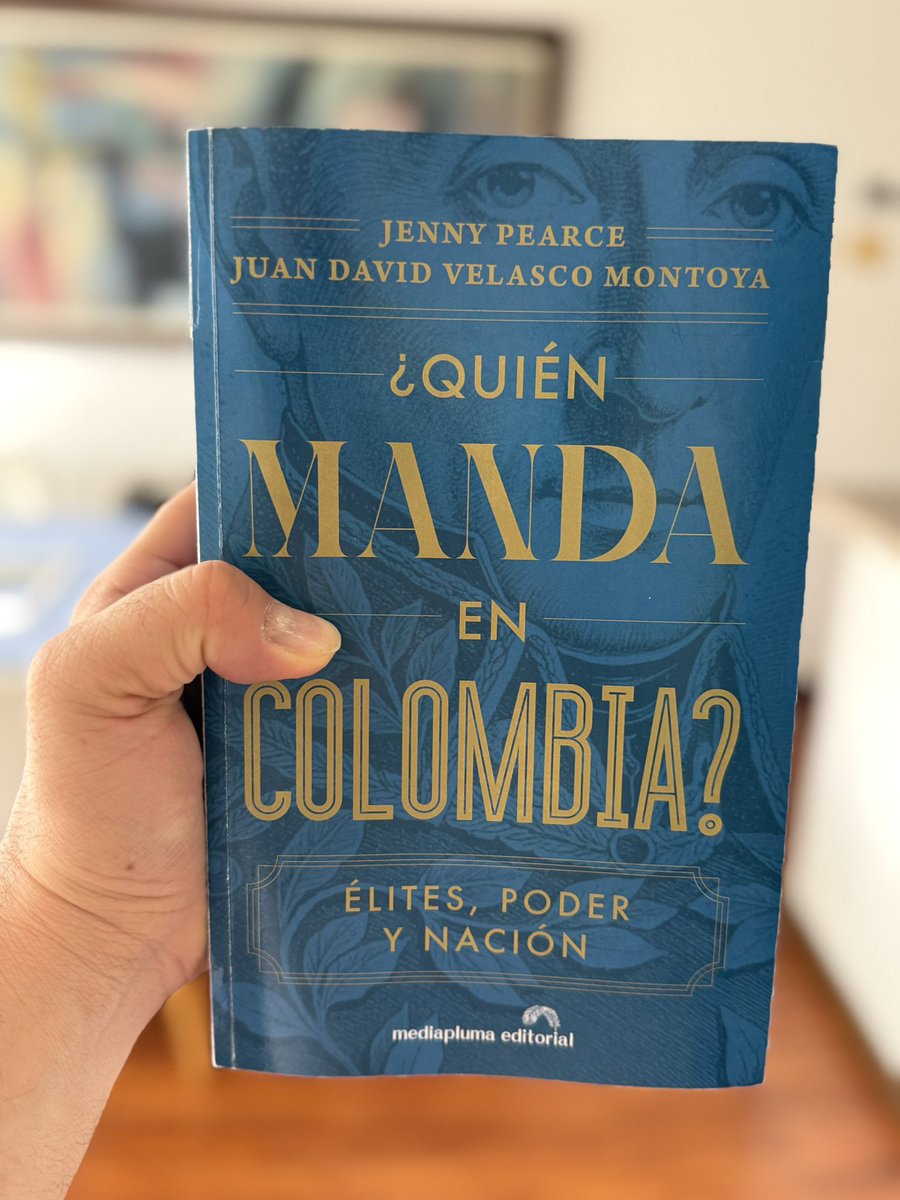 jdlaverde9's tweet photo. Muy bueno este libro de los investigadores Jenny Pearce y Juan David Velasco que retrata con crudeza quién son, de dónde vienen, cómo han acumulado su poder y cómo se han movido las élites en Colombia, en particular entre 1991 y 2022. https://t.co/XiD9y4n0CJ