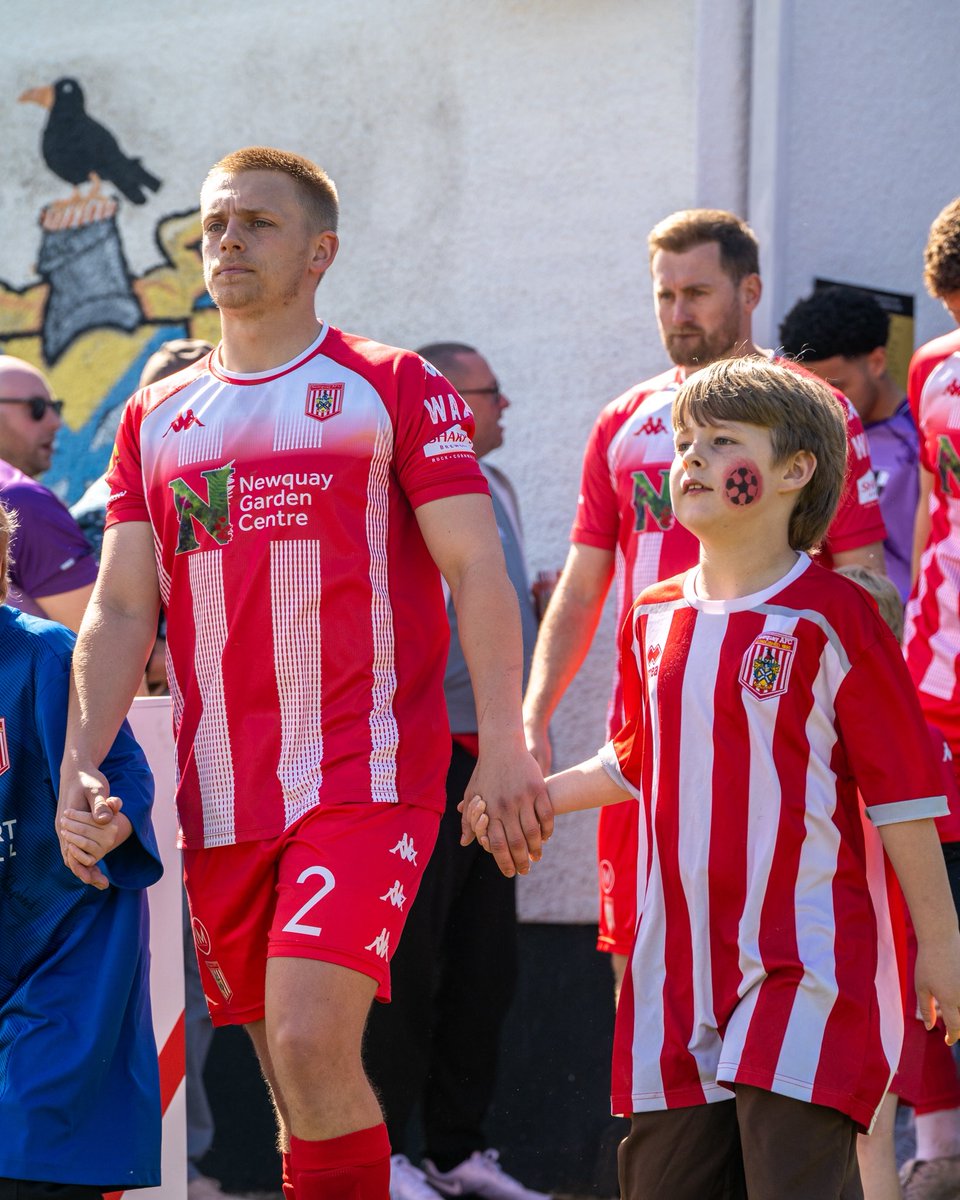 newquay_afc's tweet photo. 𝐓𝐇𝐀𝐍𝐊 𝐘𝐎𝐔
A huge thank you to everyone who joined us as mascots yesterday and led the Peppermints out! Great to have you all involved 👏
#upthemints🔴⚪️ https://t.co/o1KhmCpncu