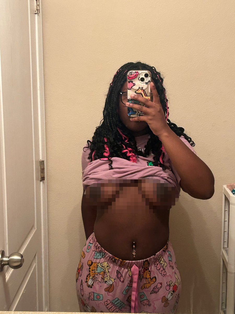 laila⋆. 𐙚 ˚❀*:･findom/femdom tweet media