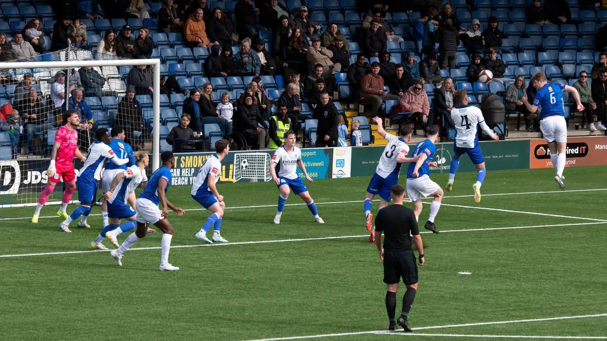 GomboczSteve's tweet image. Bury defence keeping the goal safe during the match Bury v Witton Albion on 18/4/26. #BuryFC #PartOfIt @whitebluearmy @buryfcofficial #bfc140 #shakers