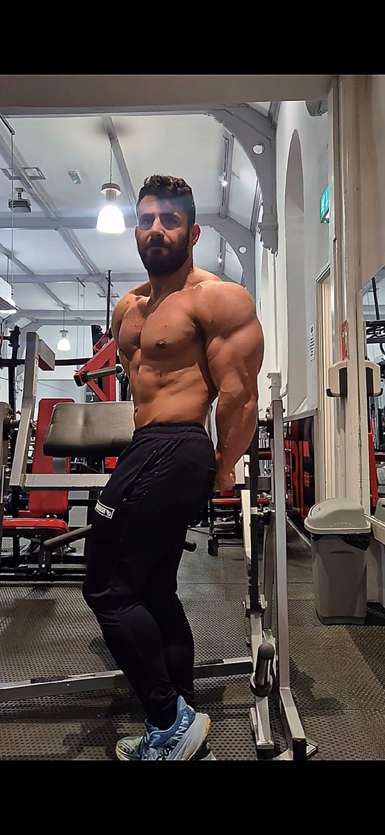 Tom Tom Beast tweet media