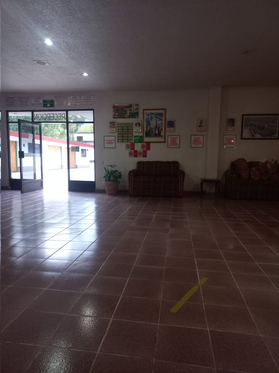 RoxAntony tweet media