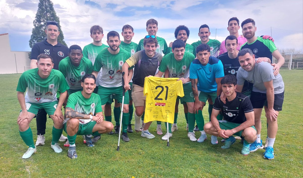 Quintana 0-1 Tardelcuende
Se cortó nuestra racha ganadora en Liga en un derbi del Izana descafeinado que vencieron los visitantes. ¡Ánimo Rodri con tu lesión y por los dos últimos bailes de la temporada, chicos! #AupaQuintana 💚⚽