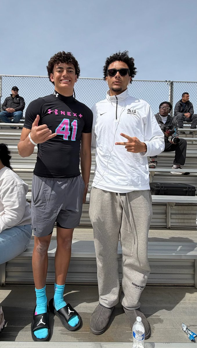 jagioane_'s tweet image. Thankful I got to participate in the @UANextFootball Camp in SLC again this year. Thank you for having me!! The athletes in Utah are next level🔥 #UANext @UnderArmour 

@TheUCReport @its_ksweet1 @KrewJones1 @majorstokes32 @OremFBOfficial @CoachAndyStokes @lancereynoldsjr