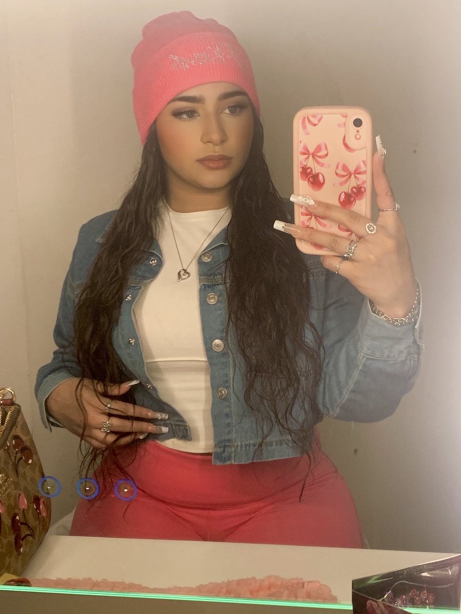 feeling very gorgina 🍒💞