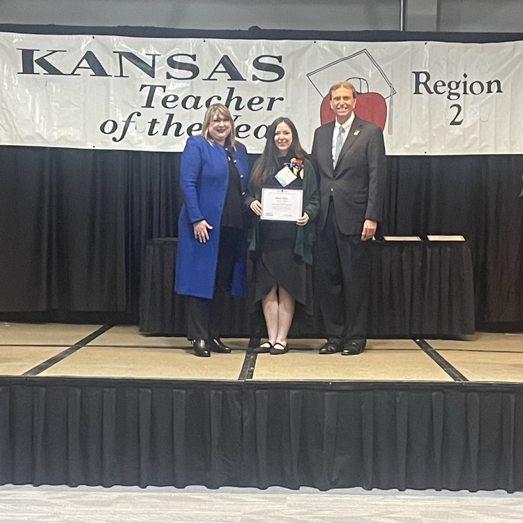 NeodeshaSchools's tweet photo. Kansas Region 2
Teacher of the Year Awards Banquet 
2027

Congratulations to Tricia Kelly and Amber Botts!! https://t.co/mtfGACYg8W