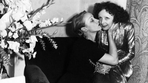 nada ⚢ tweet media