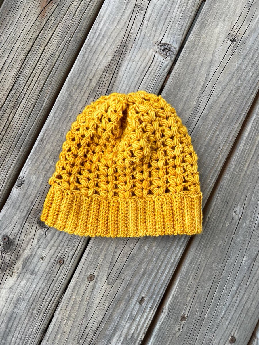 BFIGHomemade's tweet photo. Cute for spring, too! On sale this month: https://t.co/2O7KaiiEOw #shopsmall #etsyseller https://t.co/LjdHhPNAQz