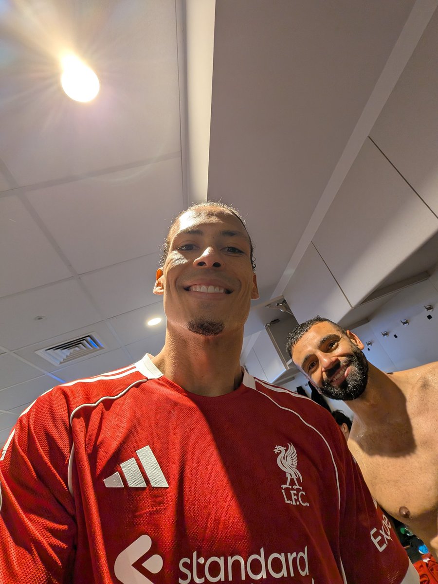 أضواء ليفربول Liverpool Lights tweet media