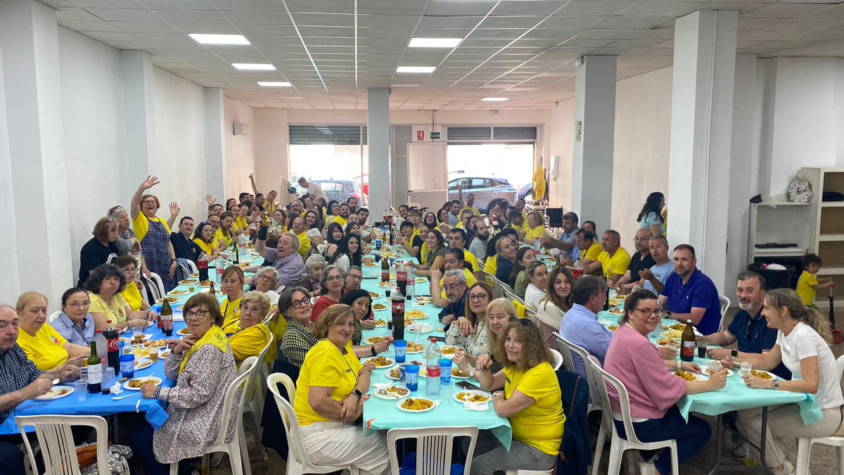 FallaYecla's tweet photo. Os dejamos unas instantáneas y video del Quito y Tapa, la apuntà y de la comida. Gracias a todos por venir. https://t.co/SXv8qlTtWm