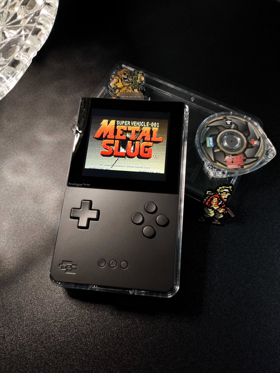 InfinityNK92's tweet photo. #MetalSlug30th 30 years and  I'm still gunning everywhere. Especially on @analogue Pocket https://t.co/VvFjIhiySY